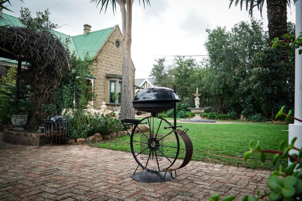 Outentique Accommodation Oudtshoorn Ngoại thất bức ảnh