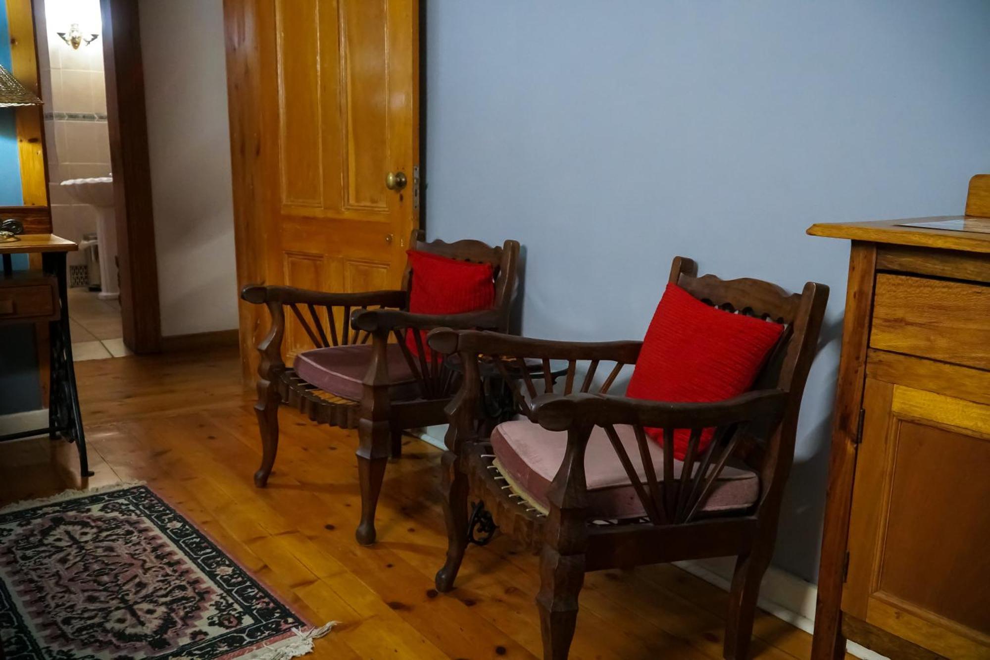 Outentique Accommodation Oudtshoorn Ngoại thất bức ảnh