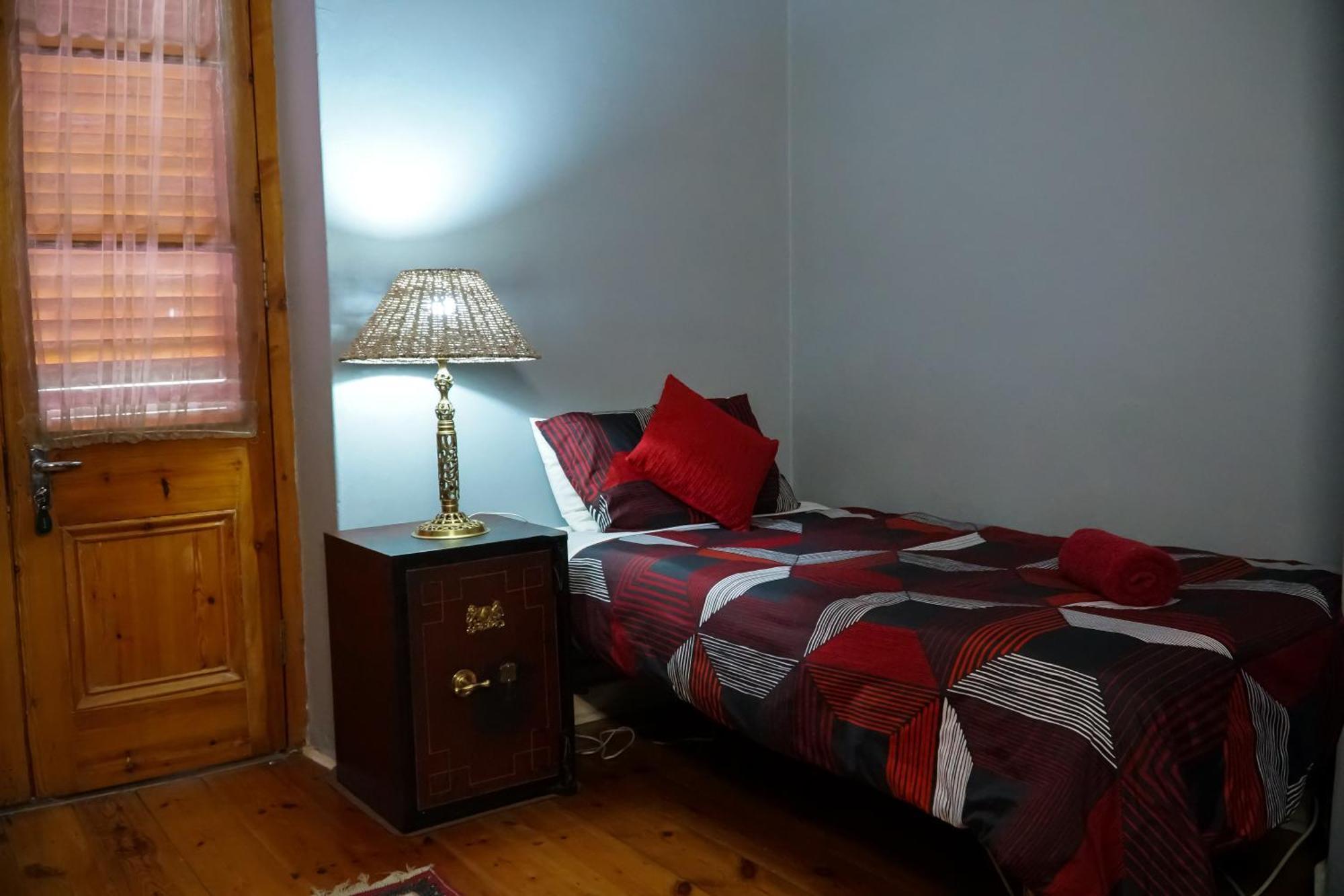 Outentique Accommodation Oudtshoorn Ngoại thất bức ảnh
